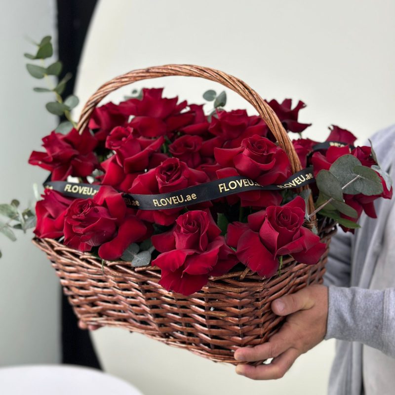 30 Roses In Square Basket <br> FLV-0269