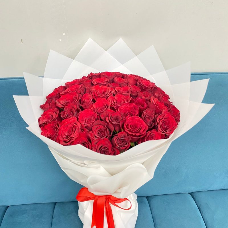 100 Red Roses With White Wrapping FLV-0317