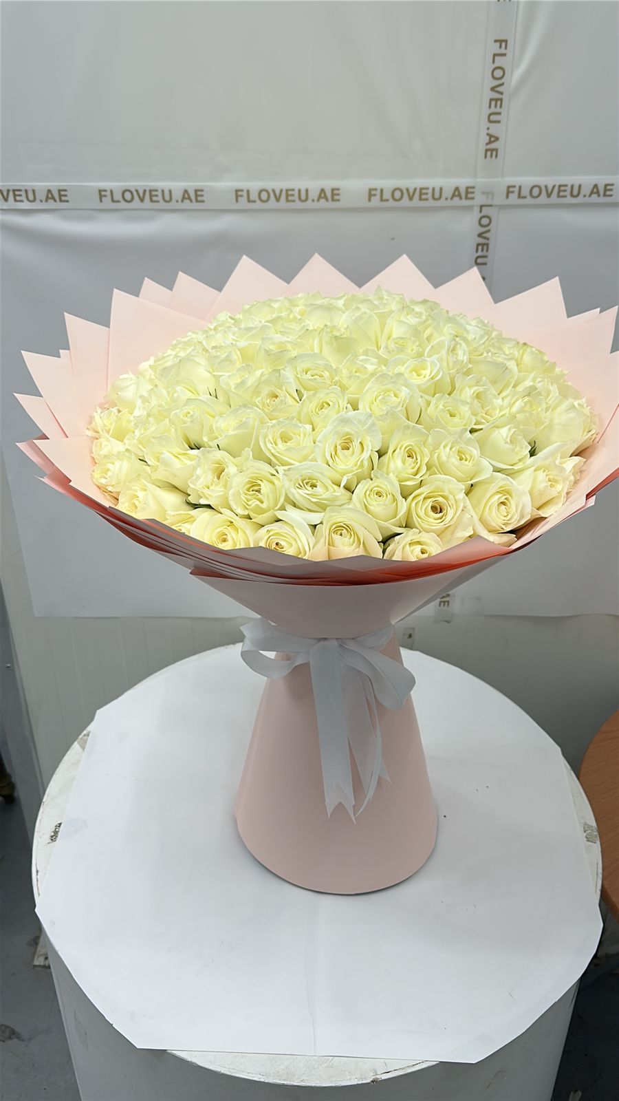 100 White Roses FLV-0318 - Image 5
