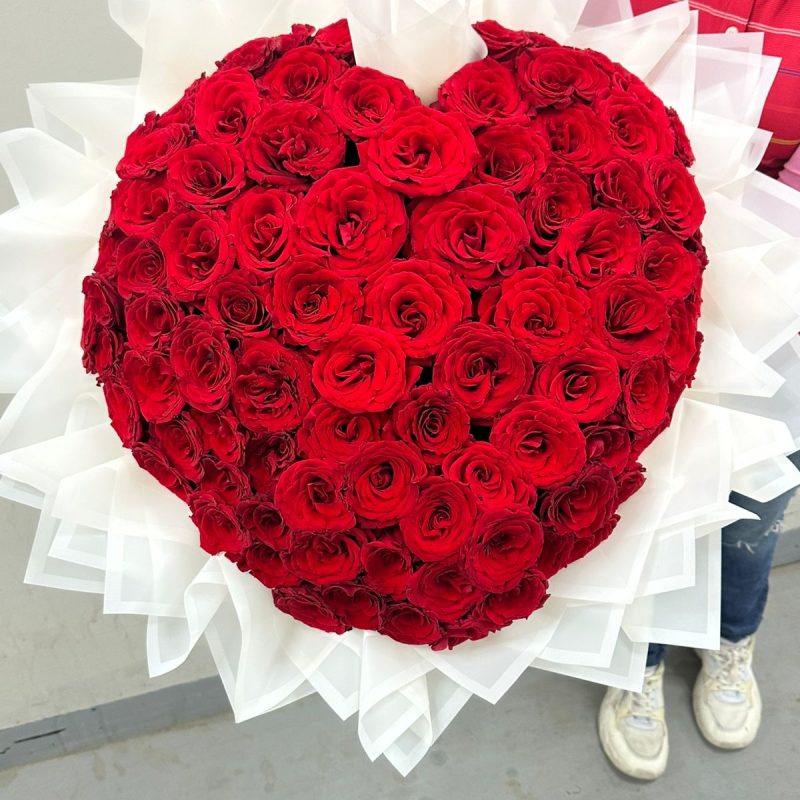 100 Rose Heart Shape FLV-0320