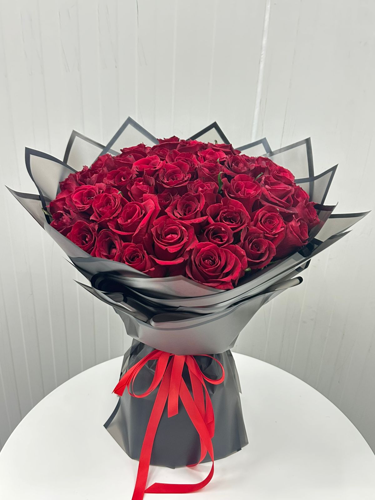 50 Red Roses With Black Wrapping FLV-0331 - Image 3